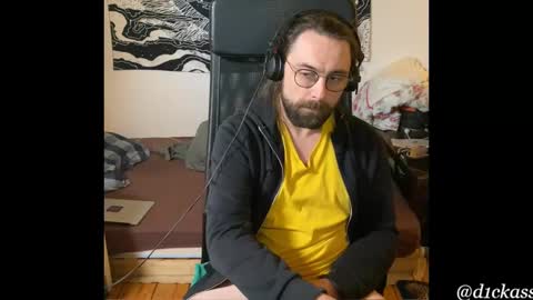 Snapshot of d1ckass chatting on February 17, 2025, 4:04 pm d1ckass online show from February 17, 2025, 4:04 pm