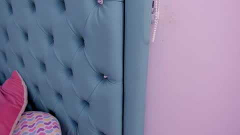 Snapshot of d___darling chatting on October 4, 2025, 10:13 am darling online show from October 4, 2025, 10:13 am