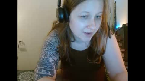 Snapshot of d_a_i_s_y chatting on March 9, 2025, 10:52 am Daisy online show from March 9, 2025, 10:52 am