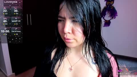 Snapshot of daahanna_ chatting on December 11, 2024, 5:21 am Ailyn  online show from December 11, 2024, 5:21 am