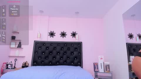 Snapshot of daaniela_moon chatting on March 8, 2025, 11:58 am Daniela online show from March 8, 2025, 11:58 am