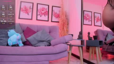 Snapshot of daaniela_moon chatting on November 21, 2025, 12:15 pm Daniela online show from November 21, 2025, 12:15 pm