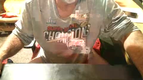 dabaatendae online show from December 16, 2025, 5:01 am