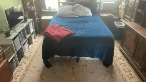 daddnextdoor online show from September 26, 2025, 6:01 pm