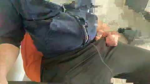 daddnextdoor online show from November 4, 2025, 5:56 pm