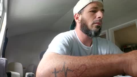 Snapshot of daddo1477 chatting on October 24, 2025, 5:31 pm daddo1477 online show from October 24, 2025, 5:31 pm