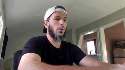 Snapshot of daddo1477 chatting on October 30, 2025, 3:35 pm daddo1477 online show from October 30, 2025, 3:35 pm