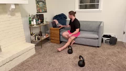 Snapshot of daddydaydrinkz chatting on December 9, 2024, 5:29 am DaddydayDrinkz online show from December 9, 2024, 5:29 am