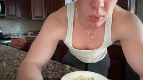 Snapshot of daddygmoney6969 chatting on February 27, 2025, 5:36 pm daddygmoney6969 online show from February 27, 2025, 5:36 pm