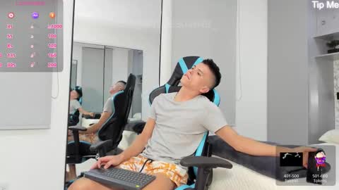 Snapshot of daddyrich4u chatting on October 16, 2025, 1:28 am daddyrich4u online show from October 16, 2025, 1:28 am