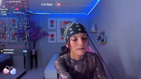 Snapshot of dafne_huges chatting on December 13, 2024, 8:04 pm dafne huges online show from December 13, 2024, 8:04 pm