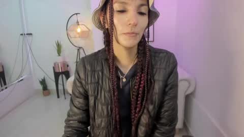 Snapshot of dafne_huges chatting on December 15, 2024, 12:06 pm dafne huges online show from December 15, 2024, 12:06 pm