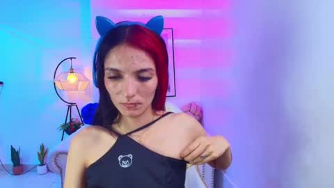 Snapshot of dafne_huges chatting on January 19, 2025, 3:21 pm dafne huges online show from January 19, 2025, 3:21 pm