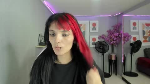 Snapshot of dafne_huges chatting on February 10, 2025, 10:30 pm dafne huges online show from February 10, 2025, 10:30 pm
