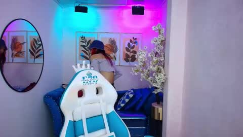 Snapshot of dafne_huges chatting on September 9, 2025, 7:46 pm dafne huges online show from September 9, 2025, 7:46 pm