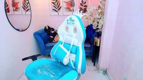 Snapshot of dafne_huges chatting on September 14, 2025, 11:31 am dafne huges online show from September 14, 2025, 11:31 am