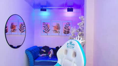 Snapshot of dafne_huges chatting on September 29, 2025, 7:40 pm dafne huges online show from September 29, 2025, 7:40 pm