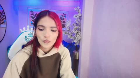 Snapshot of dafne_huges chatting on October 1, 2025, 7:31 pm dafne huges online show from October 1, 2025, 7:31 pm