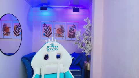 Snapshot of dafne_huges chatting on October 2, 2025, 7:43 pm dafne huges online show from October 2, 2025, 7:43 pm