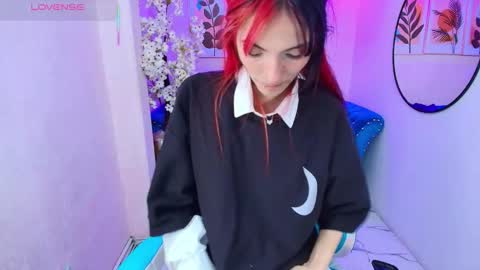 Snapshot of dafne_huges chatting on October 15, 2025, 8:09 pm dafne huges online show from October 15, 2025, 8:09 pm