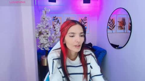 Snapshot of dafne_huges chatting on October 19, 2025, 12:28 pm dafne huges online show from October 19, 2025, 12:28 pm