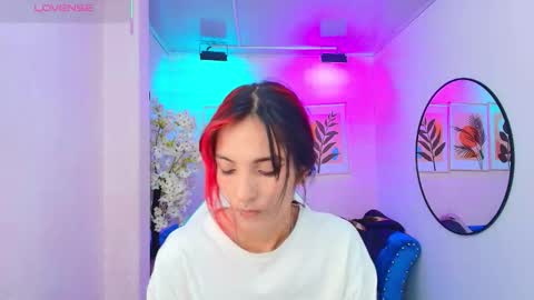 Snapshot of dafne_huges chatting on November 5, 2025, 7:14 pm dafne huges online show from November 5, 2025, 7:14 pm