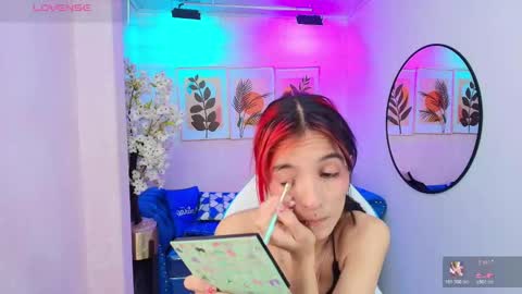 Snapshot of dafne_huges chatting on November 10, 2025, 7:24 pm dafne huges online show from November 10, 2025, 7:24 pm