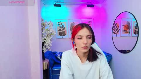 Snapshot of dafne_huges chatting on November 16, 2025, 12:33 pm dafne huges online show from November 16, 2025, 12:33 pm
