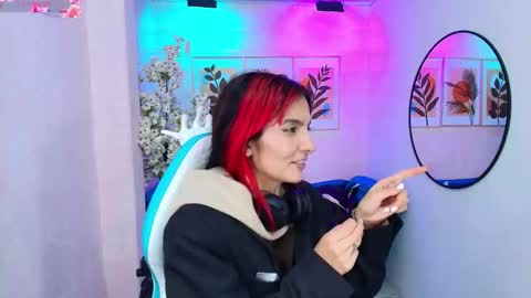 Snapshot of dafne_huges chatting on December 5, 2025, 7:21 pm dafne huges online show from December 5, 2025, 7:21 pm