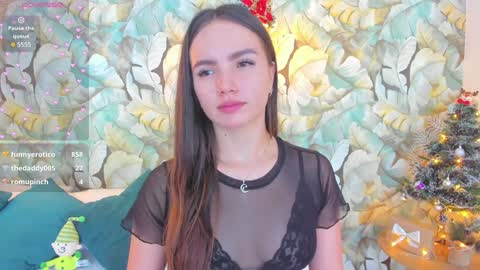 Snapshot of dafnevega chatting on December 20, 2024, 11:16 pm Dafne  online show from December 20, 2024, 11:16 pm