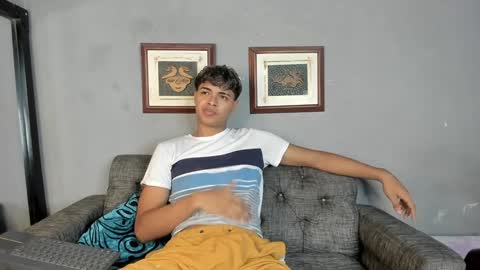 dafnezahiraa  online show from December 27, 2024, 2:25 am