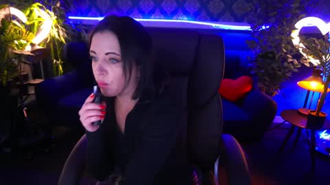 Snapshot of dafni_mon chatting on February 4, 2025, 1:48 pm Dafni Mon online show from February 4, 2025, 1:48 pm