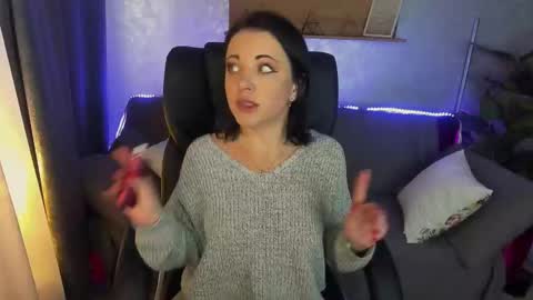 Snapshot of dafni_mon chatting on March 5, 2025, 6:44 am Dafni Mon online show from March 5, 2025, 6:44 am