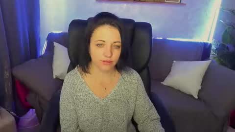 Snapshot of dafni_mon chatting on March 7, 2025, 6:57 am Dafni Mon online show from March 7, 2025, 6:57 am