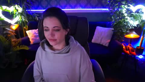 Snapshot of dafni_mon chatting on March 11, 2025, 6:32 am Dafni Mon online show from March 11, 2025, 6:32 am