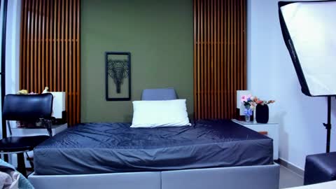  Dahiana  online show from December 19, 2024, 2:56 am