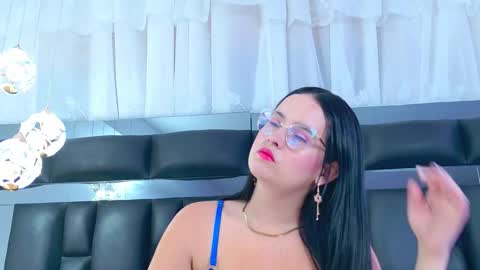 Snapshot of dahianamoss chatting on October 15, 2025, 11:32 am Dahiana online show from October 15, 2025, 11:32 am