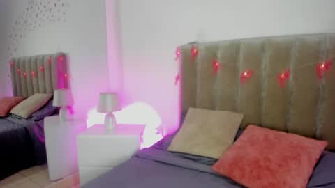 Snapshot of dahlia_rousse chatting on January 15, 2025, 8:05 pm Dahlia online show from January 15, 2025, 8:05 pm