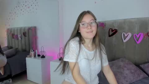 Snapshot of dahlia_rousse chatting on March 1, 2025, 10:42 pm Dahlia online show from March 1, 2025, 10:42 pm