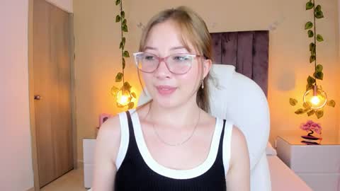 Snapshot of dahlia_rousse chatting on September 27, 2025, 8:47 pm Dahlia online show from September 27, 2025, 8:47 pm