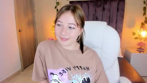 Snapshot of dahlia_rousse chatting on September 28, 2025, 3:50 pm Dahlia online show from September 28, 2025, 3:50 pm