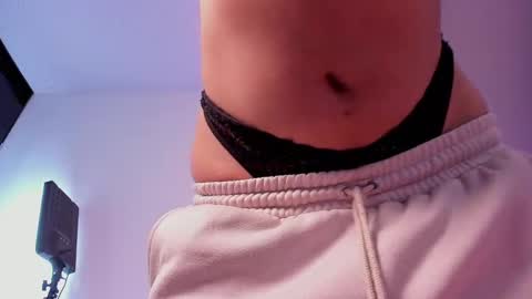 Dahli online show from March 7, 2025, 10:43 pm