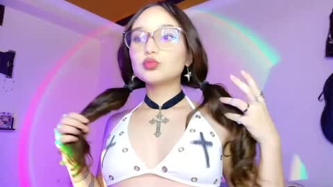 Snapshot of daihanae_ chatting on September 26, 2025, 12:36 am Natalia online show from September 26, 2025, 12:36 am