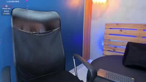 daiisy_kiss online show from September 15, 2025, 7:36 pm