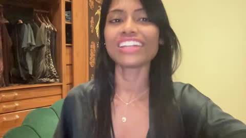 Snapshot of daily_dosessshhhh chatting on December 31, 2024, 12:25 pm AnnaCeleste online show from December 31, 2024, 12:25 pm
