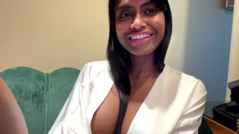 Snapshot of daily_dosessshhhh chatting on October 25, 2025, 10:34 am AnnaCeleste online show from October 25, 2025, 10:34 am