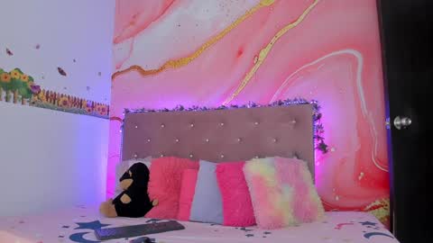 Snapshot of daisy__rose chatting on January 27, 2025, 11:00 am Dai online show from January 27, 2025, 11:00 am