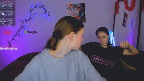 daisy online show from December 5, 2025, 8:05 pm