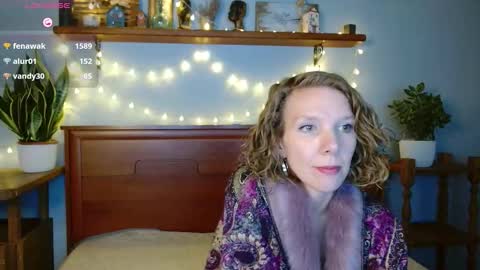 daisy_lovely online show from October 24, 2025, 4:31 am