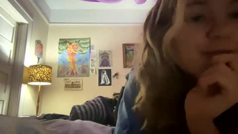 Snapshot of daisybaby699 chatting on December 28, 2024, 6:28 am DaisyB3 online show from December 28, 2024, 6:28 am